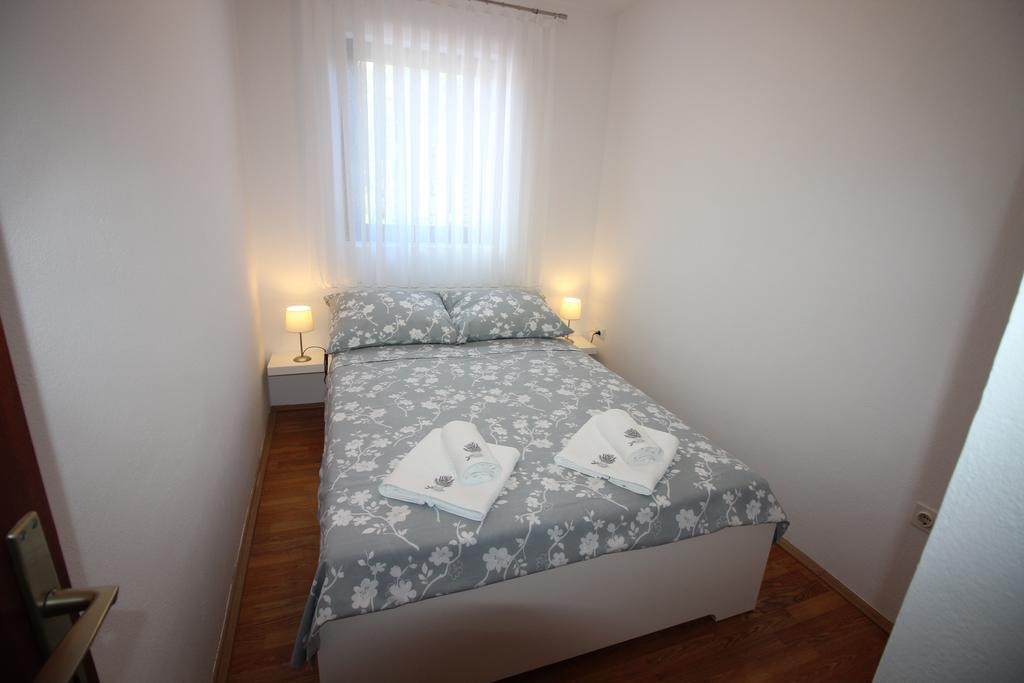 Apartments Nikola 노비비노돌스키 외부 사진