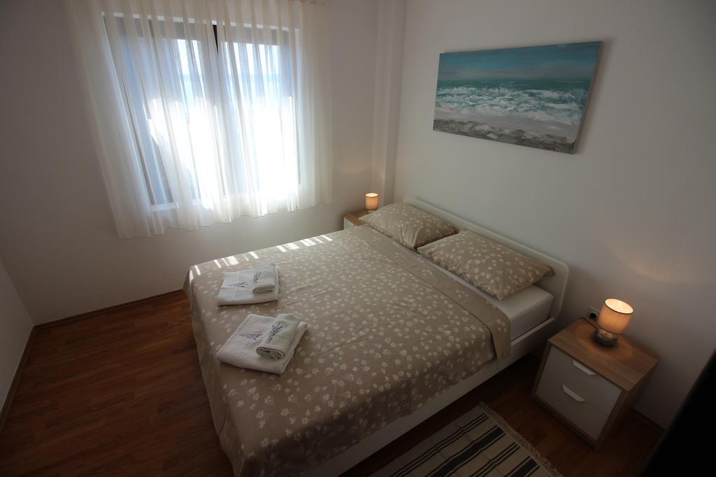 Apartments Nikola 노비비노돌스키 외부 사진